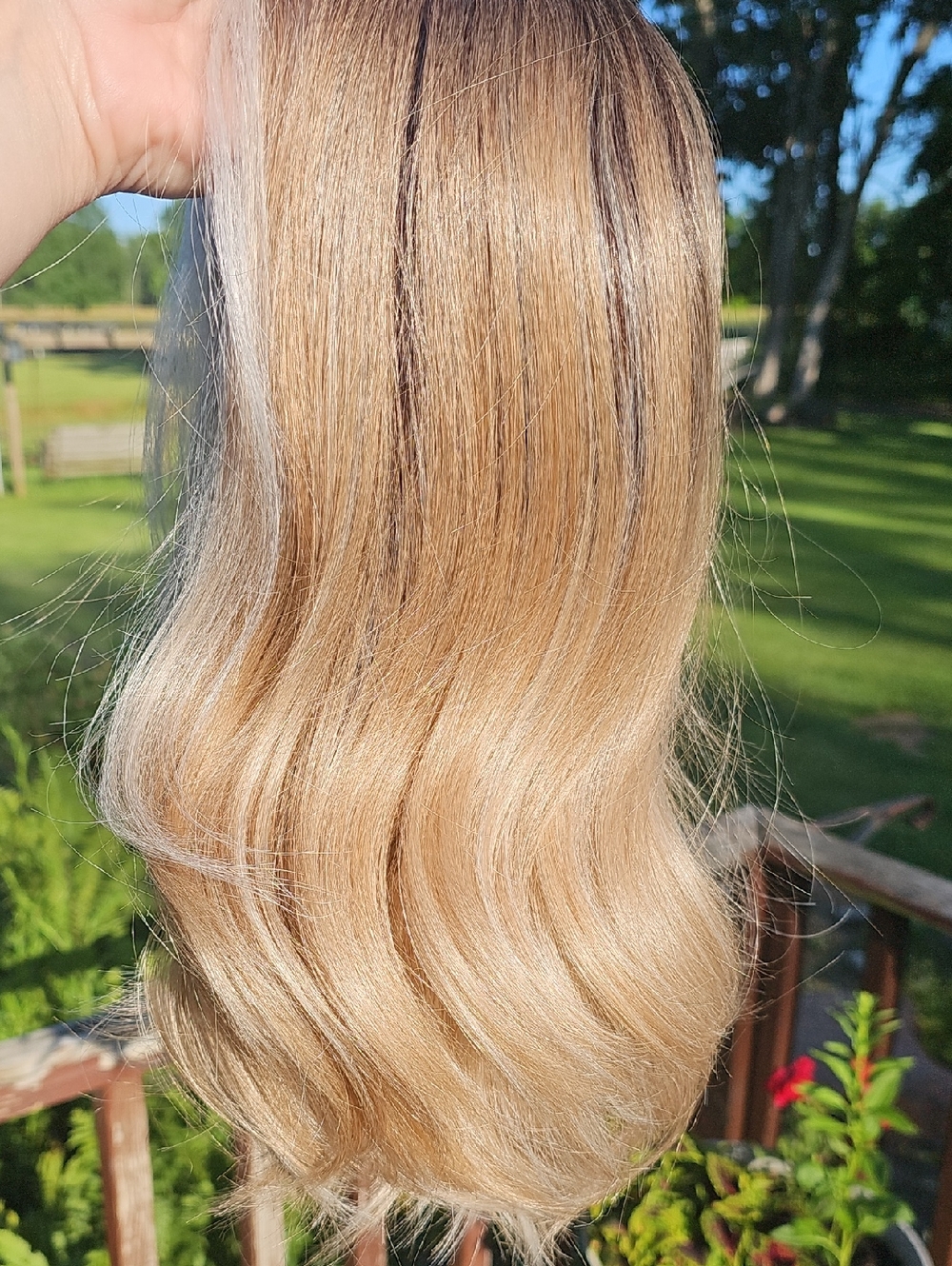 Chelsey SMITH Crowns Sample Wig Blonde Highlighted Wig - Natural Blonde Blend
